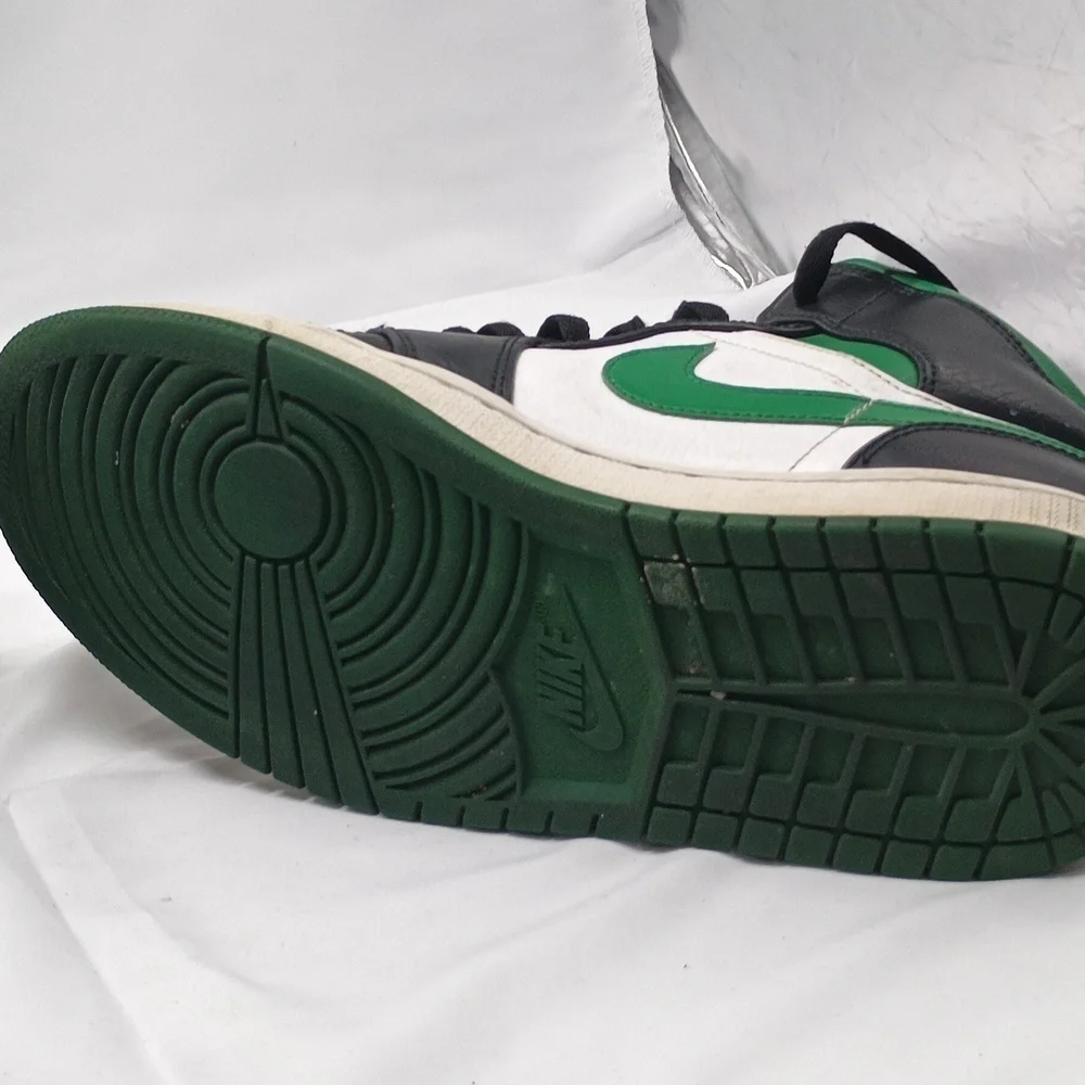 Nike questions leave